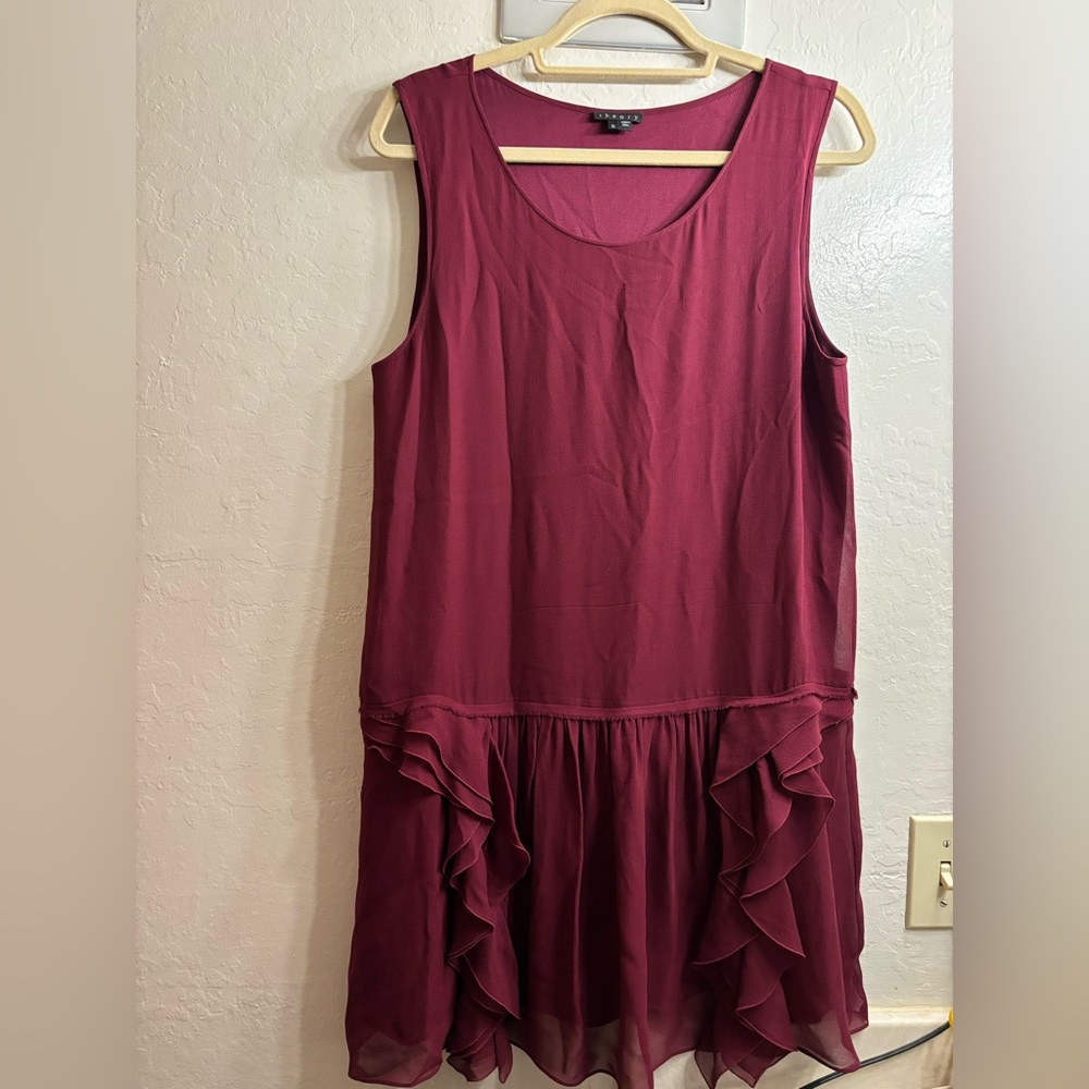 Theory silk sleeves dress.